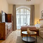 Powder Tower Apartahotel Praga