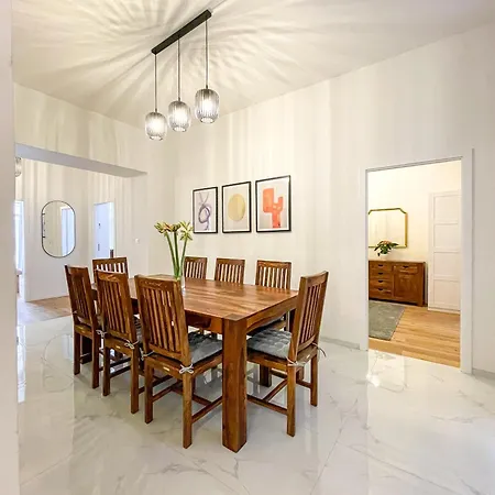 Powder Tower Lägenhetshotell 4*