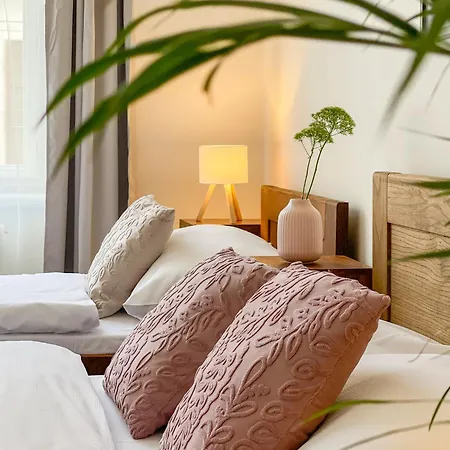 Powder Tower Lägenhetshotell Prag