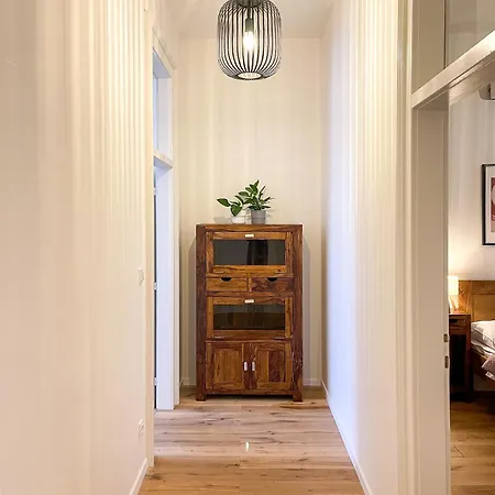 Powder Tower Aparthotel *